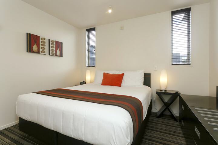 Room 74 of 200