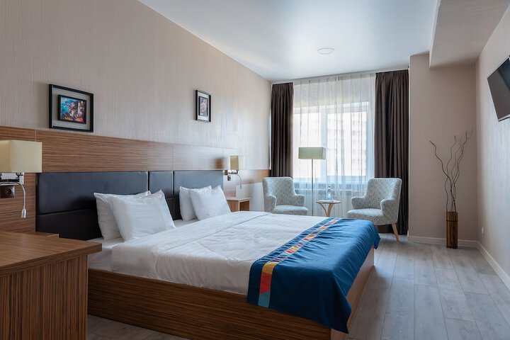 Room 26 of 61