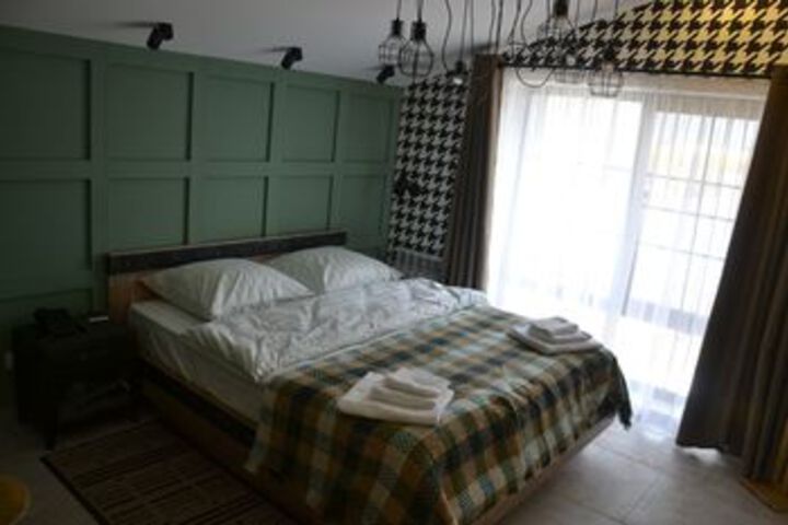 Room 34 of 50