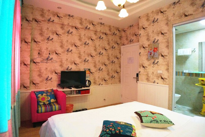 Room 3 of 24