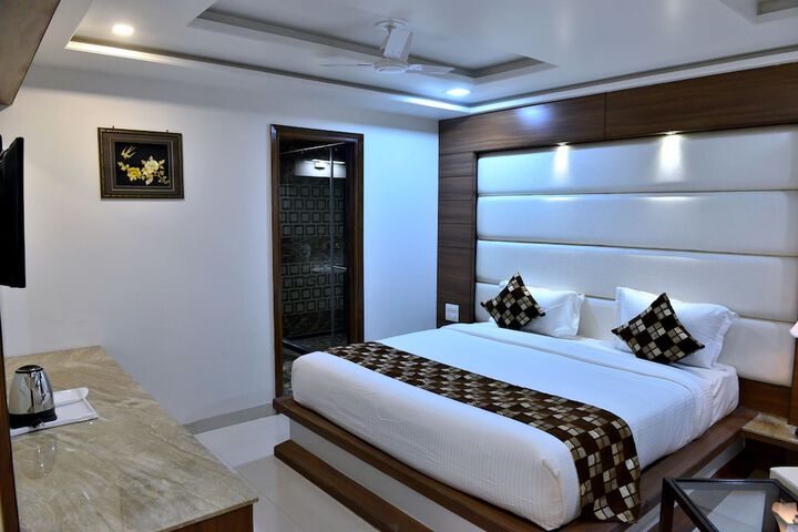 Room 17 of 123