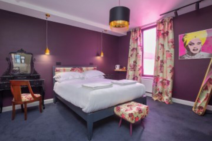 Room 47 of 109