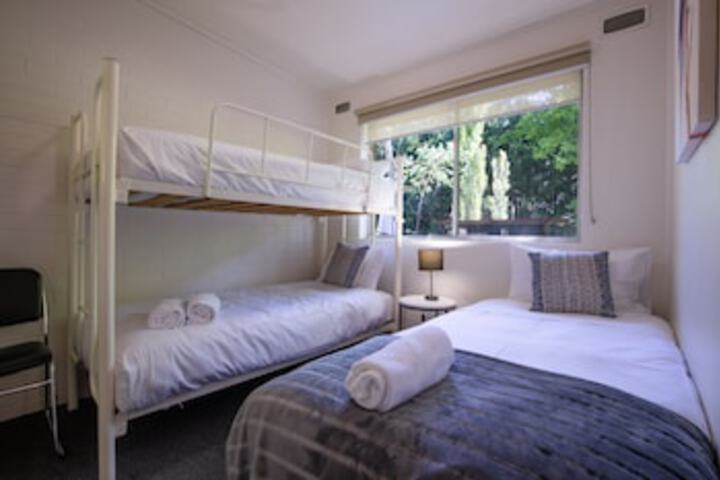 Room 31 of 252