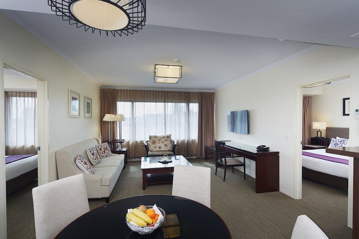 Room 16 of 48