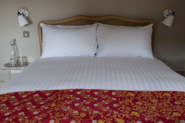 Room 3 of 41