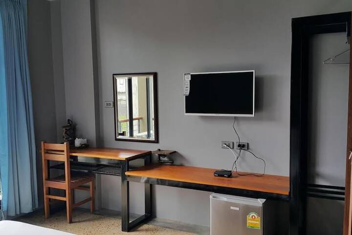 Room 2 of 14