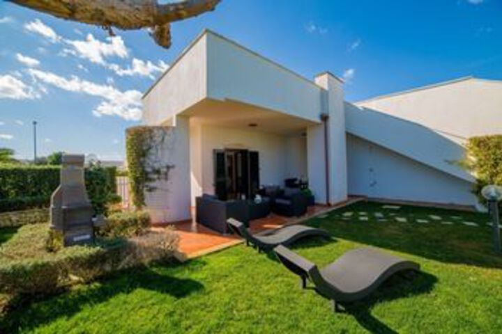 Terrace/Patio 9 of 11