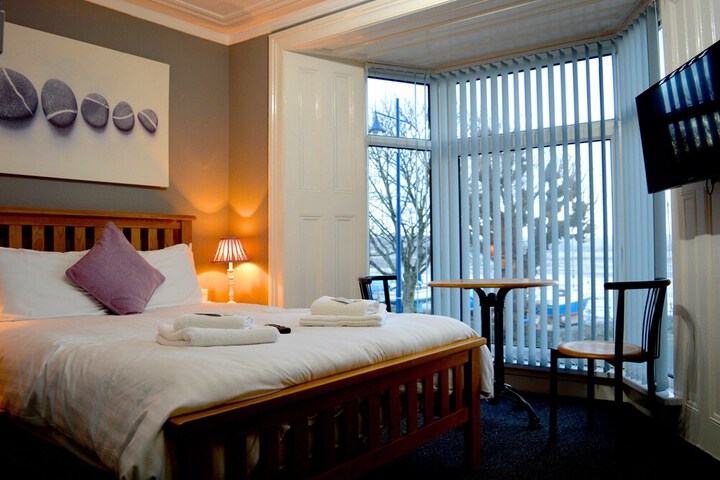 Room 10 of 47