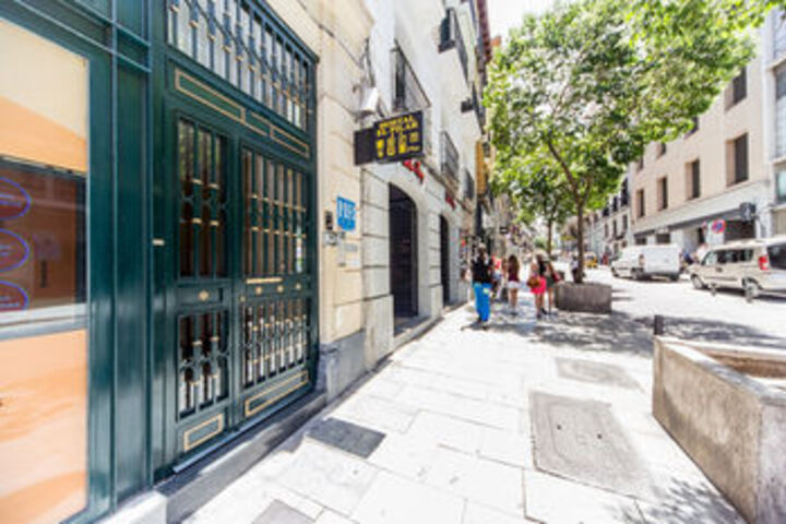 Exterior of Madrid Pasodoble