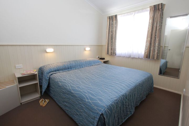 Room 5 of 35