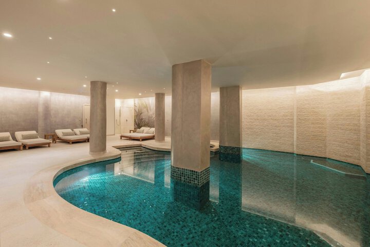 Pool 58 of 102