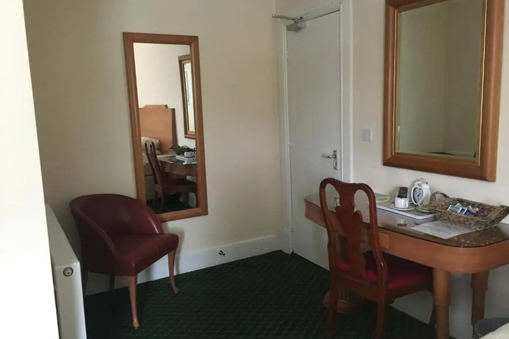Room 2 of 12