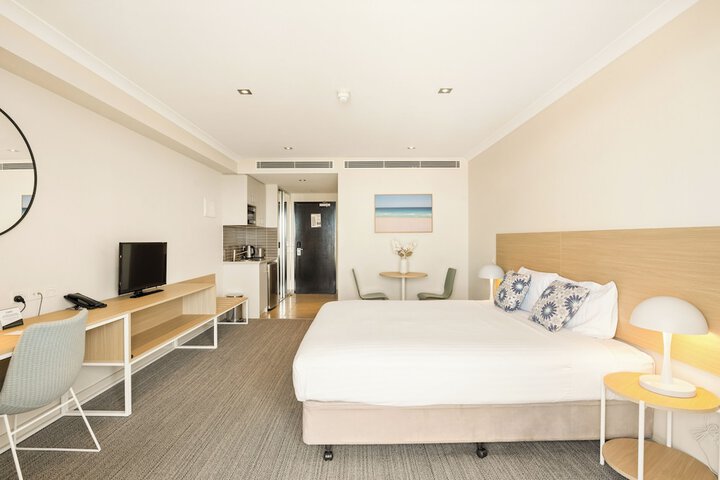 Room 8 of 44