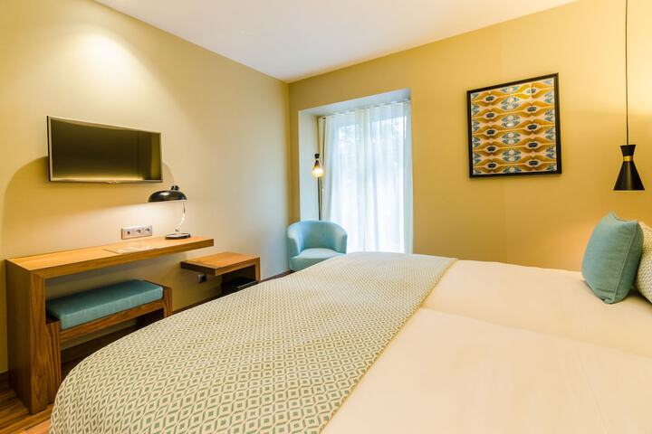 Room 15 of 66