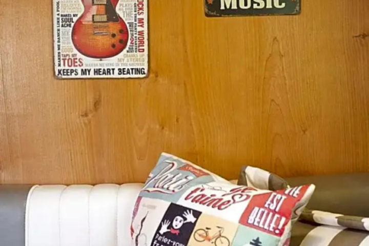 Room 4 of 20