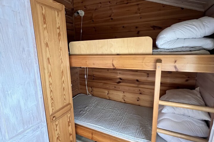Room 35 of 185