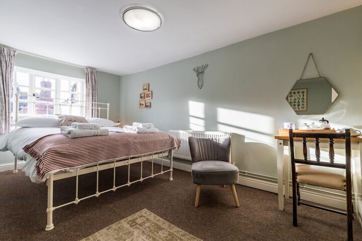 Room 11 of 29