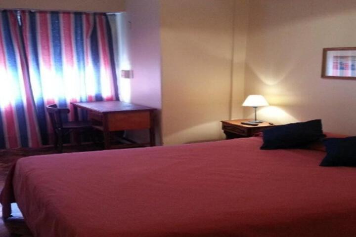 Room 7 of 11