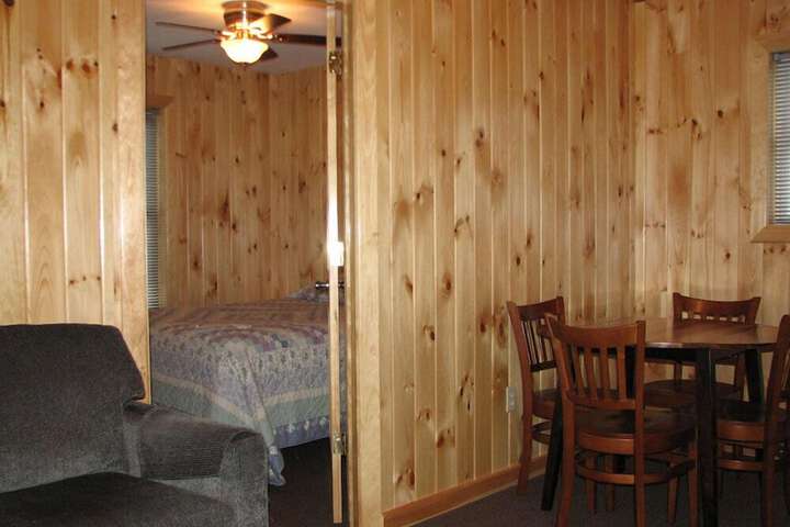 Room 193 of 338