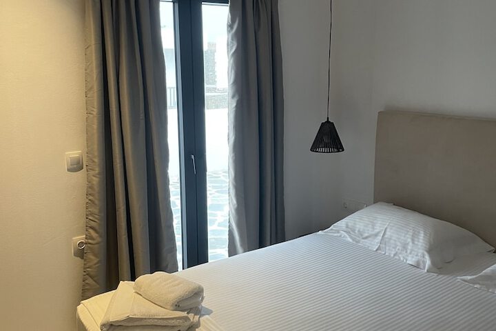 Room 7 of 50