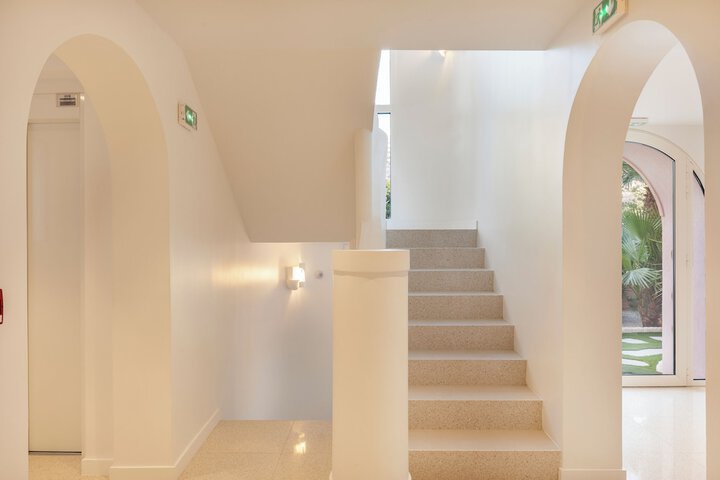 Hotel Interior 115 of 121
