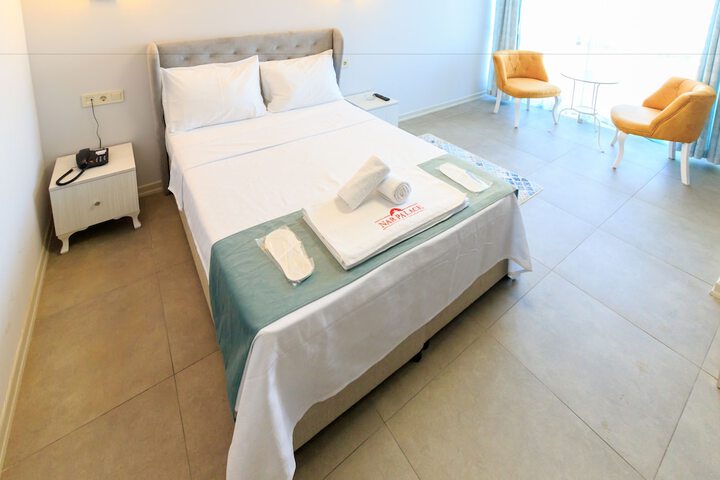 Room 32 of 115