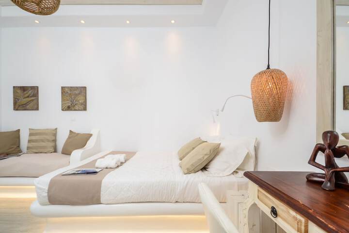 Room 15 of 104