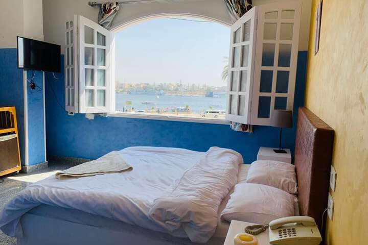 Room 4 of 13