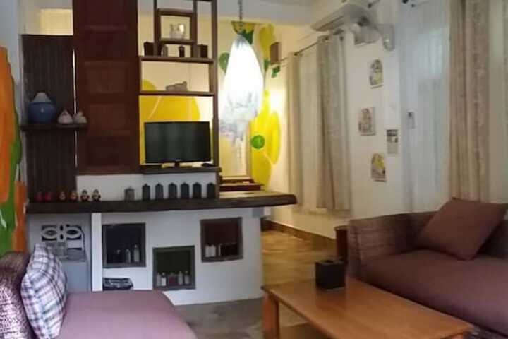 Room 53 of 150