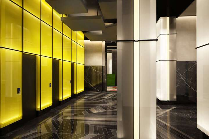 Ballroom/Hall 28 of 34