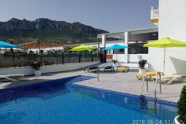Hotel with Pool