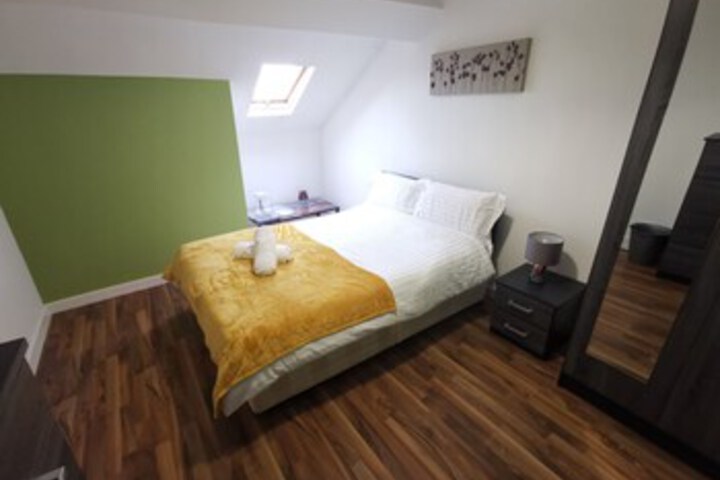 Room 30 of 35