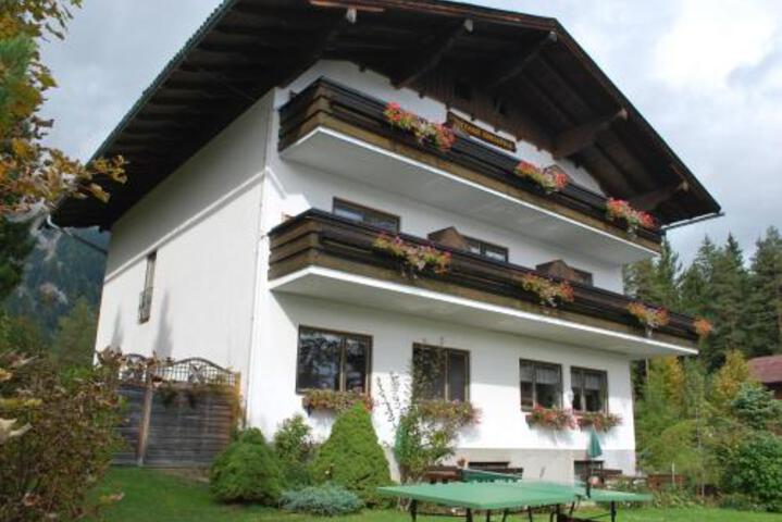 Hotel 5 of 9