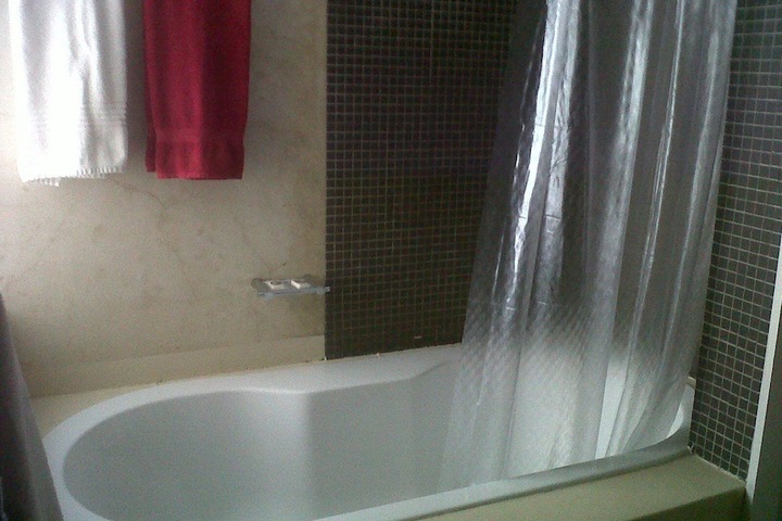 Room 10 of 21