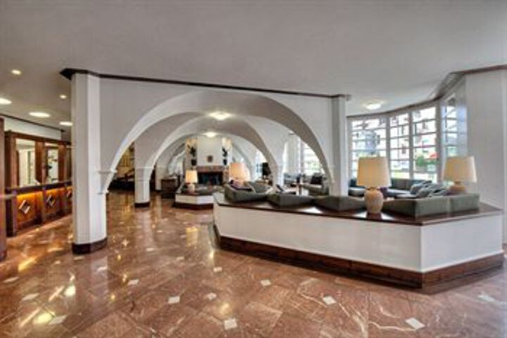 Hotel Interior 20 of 29
