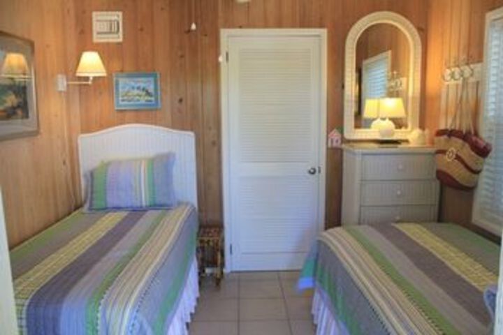 Room 12 of 35