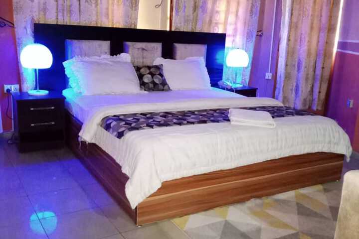 Room 7 of 29