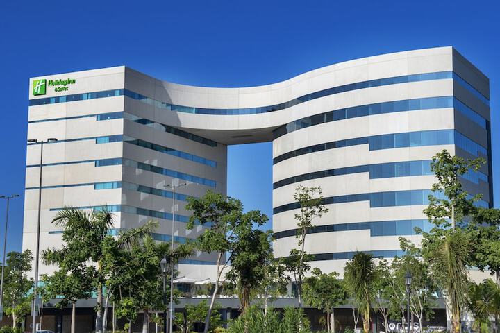 Photo of Holiday Inn Hotel & Suites Merida La Isla by IHG