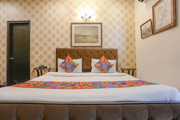 Room 20 of 35