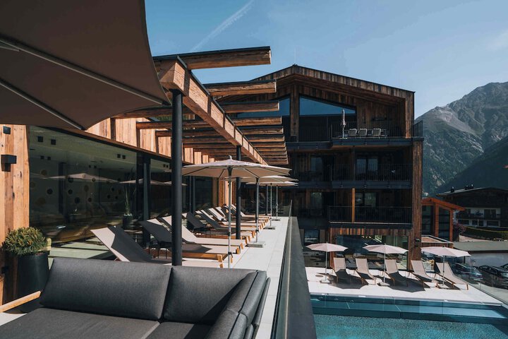 Pool 388 of 505