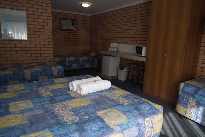 Room 6 of 29
