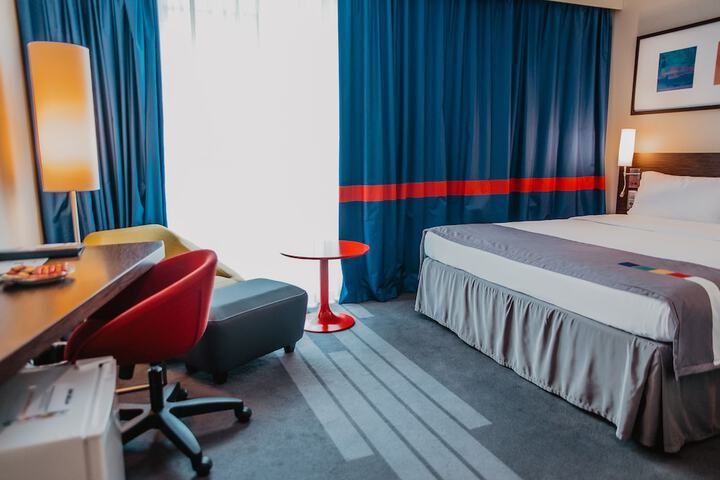 Room 38 of 137
