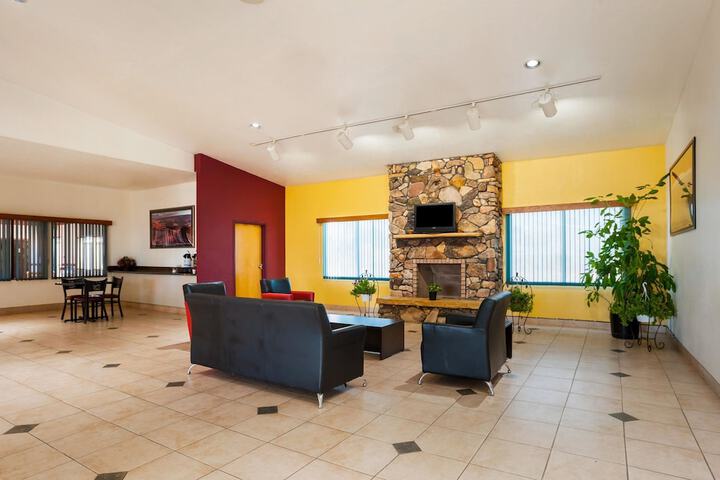 Guest Lobby