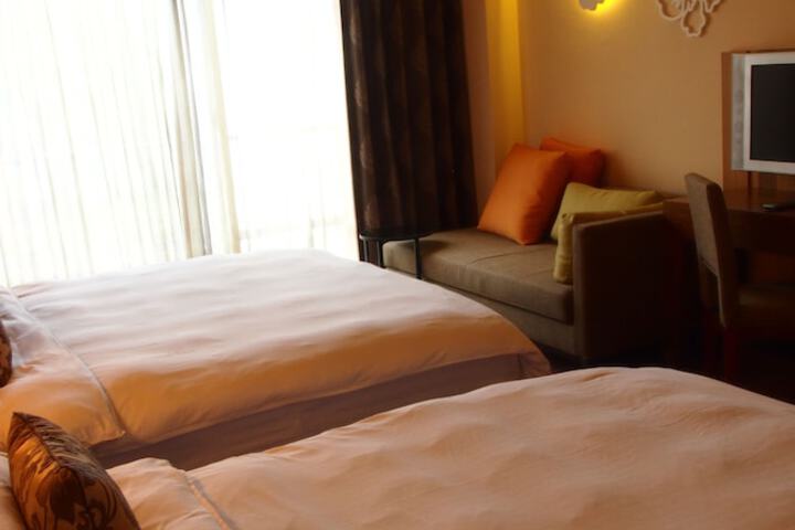 Room 20 of 126