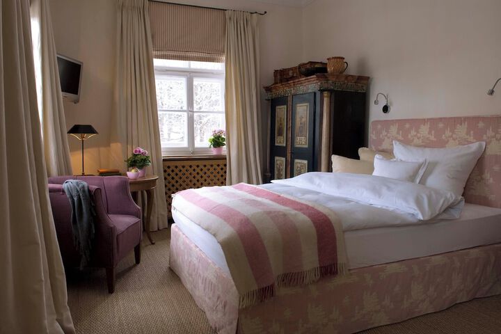 Room 7 of 41