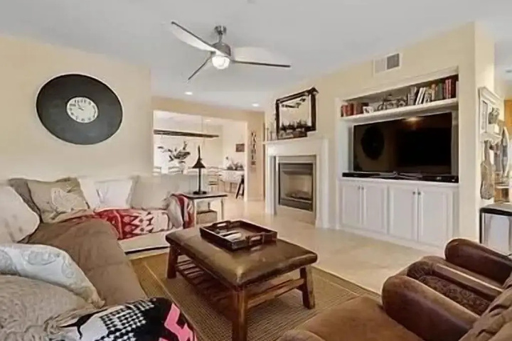 Photo of Terra Lago Lakehouse Villa close to golf, tennis, festivals and shopping!
