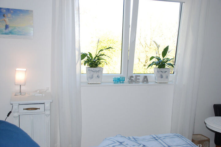Room 45 of 185