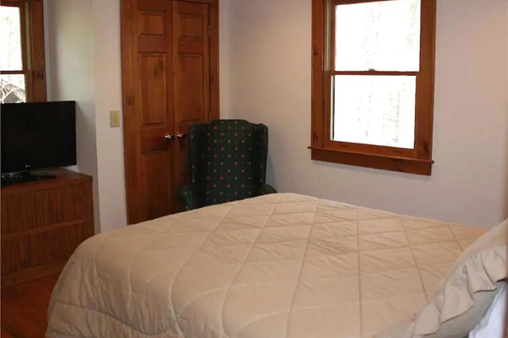 Room 3 of 21