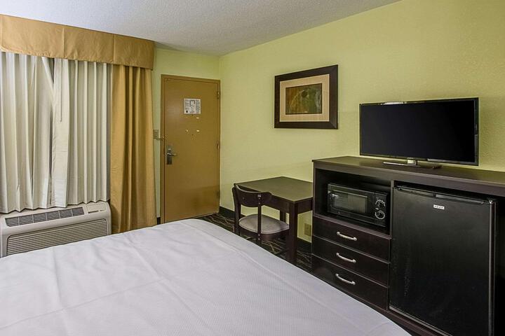 Standard Room, King or Two Doubles (15 of 24)