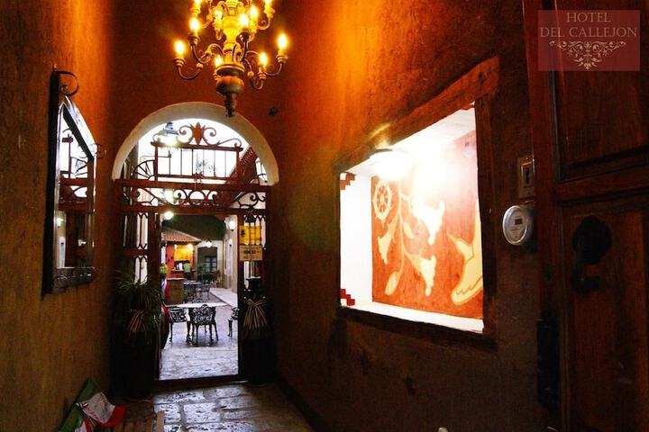 Guest Lobby